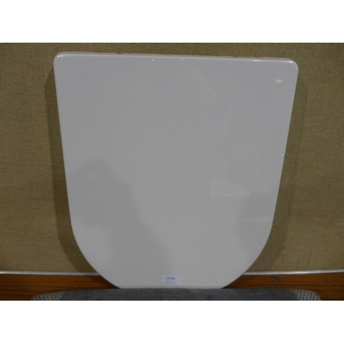 3185 - Hush Soft-Close Toilet Seat and Basket Weave Kitchen Mat    (276-34,77) * This lot is subject to VAT