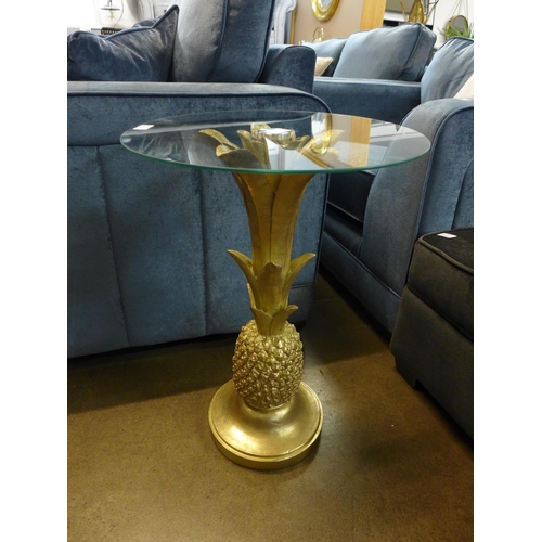 1305 - A gold lamp table in the form of a pineapple