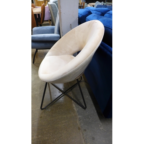 1470 - A Harper cream velvet side chair