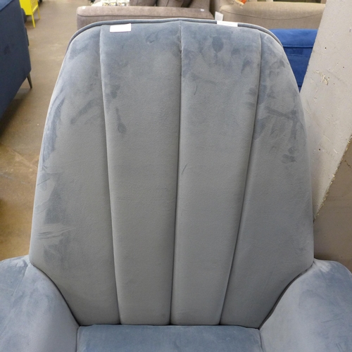 1471 - A Condor blue velvet chair