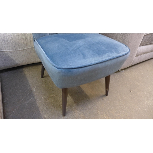 1478 - A steel blue velvet bedroom chair