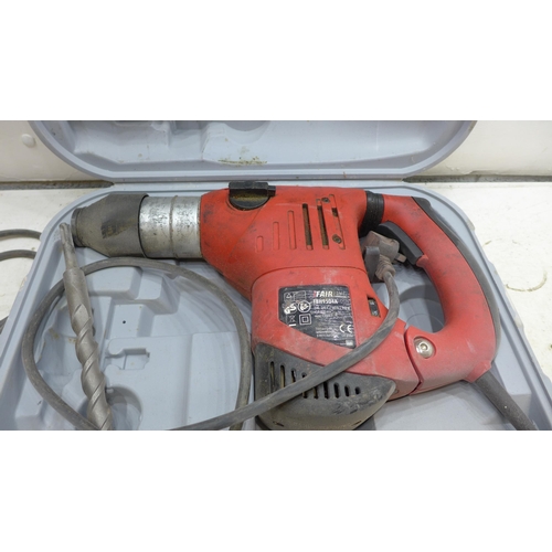 2021 - Makita angle grinder and blades and Fairline FBH9504A hammer drill in case