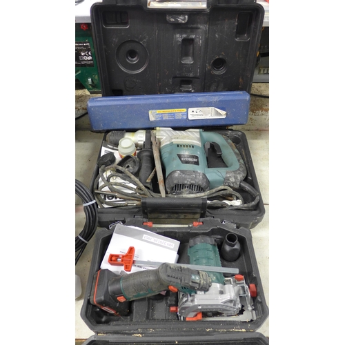 2031 - Erbateur 1500W SDS plus hammerdrill plus box of SDS bits and Parkside angle finder