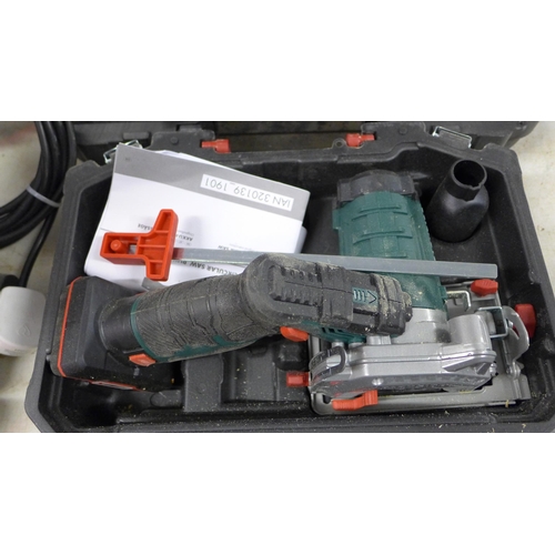 2031 - Erbateur 1500W SDS plus hammerdrill plus box of SDS bits and Parkside angle finder