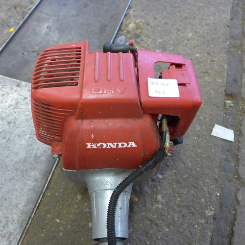 2151 - Honda OHU UMK422 strimmer