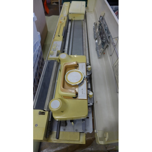 2162 - Imperial Knitmaster knitting machine, model 326