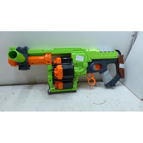 2218 - Nerf Auto Assault gun