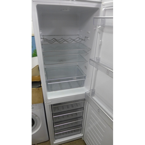 2288 - Grundig tall 60/40 fridge freezer