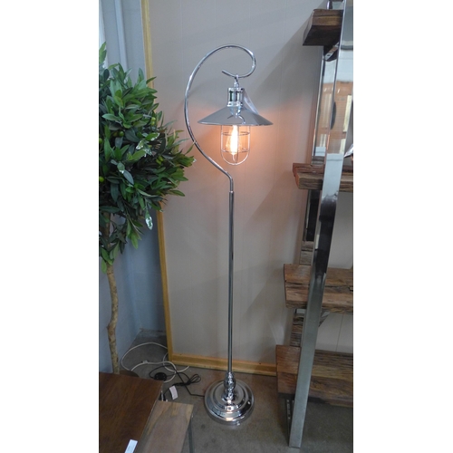 1329 - An Edison bulb hook floor lamp in silver, H 157cms (2432460)   #