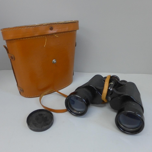 625 - A pair of Zenith 10 x 50 binoculars, cased