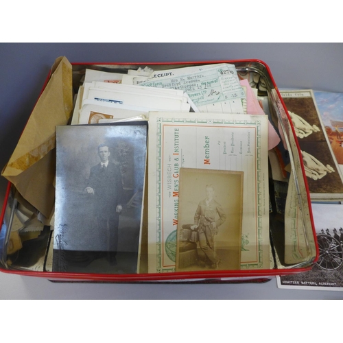 668 - Ephemera, postcards, etc.