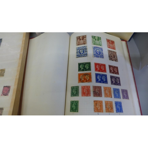 712 - Stamps;  a collection of GB stamps in five albums