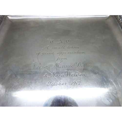 846 - A square silver salver, London 1912, 491g