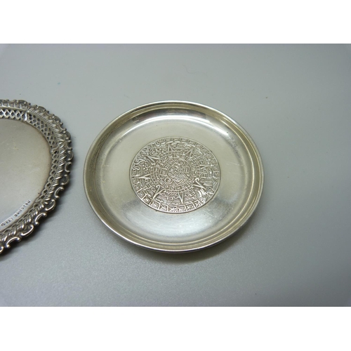 860 - An Art Nouveau silver box with monogram and two silver pin trays, 95g