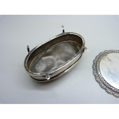 860 - An Art Nouveau silver box with monogram and two silver pin trays, 95g