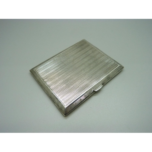 864 - A silver cigarette case, 120g