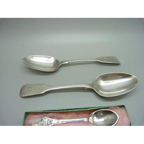 873 - Seven silver spoons including an apostle spoon and commemorative, 145g