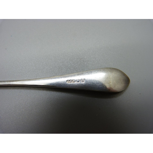 886 - A pair of silver sugar nips and six silver plated spoons, cased