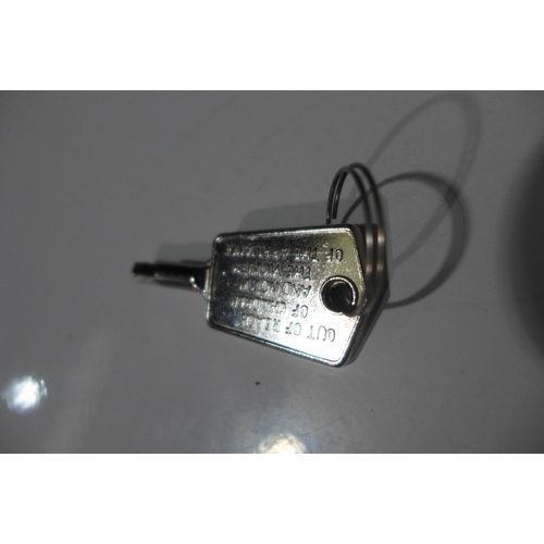 3326 - Haier White 319ltr Chest Freezer With Key (HCE319F), original RRP £249.99 + VAT (276-24) * This lot ... 