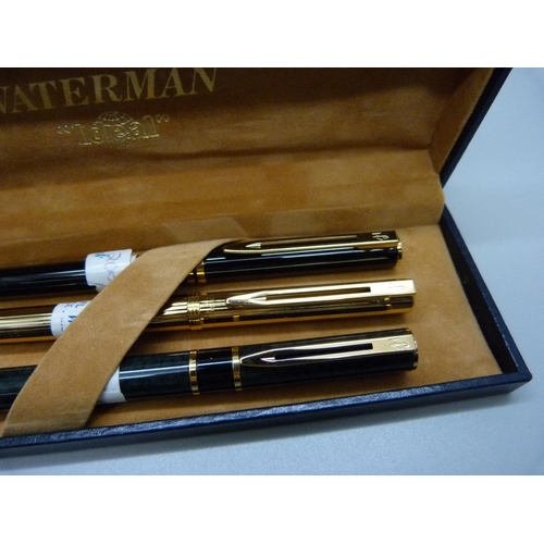 940 - Three Waterman fountain pens, boxed