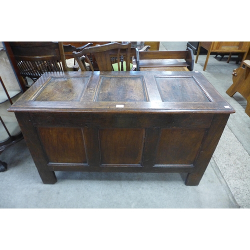 167 - A George III oak coffer