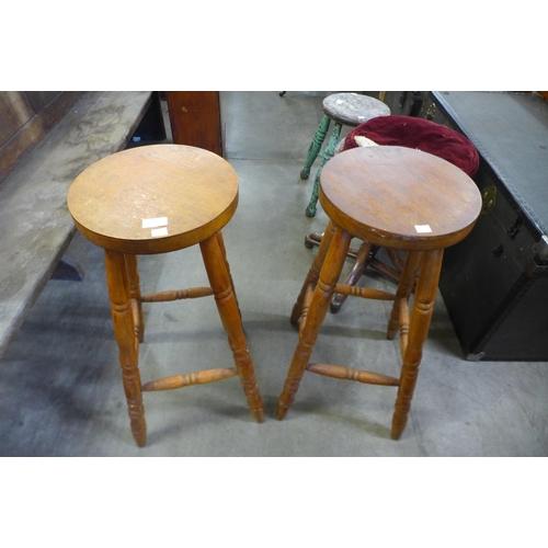 194 - A pair of beech kitchen stools