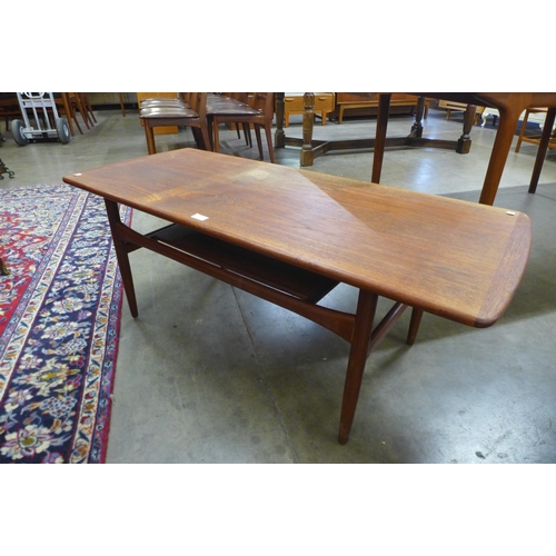 21 - A Danish teak coffee table