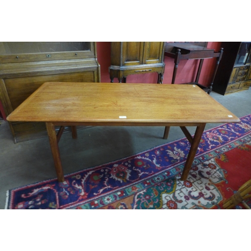 44 - A Danish teak coffee table