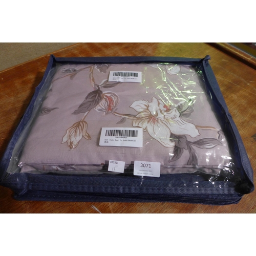 3071 - Bath mat, double duvet cover and a Ringley Home Collection set