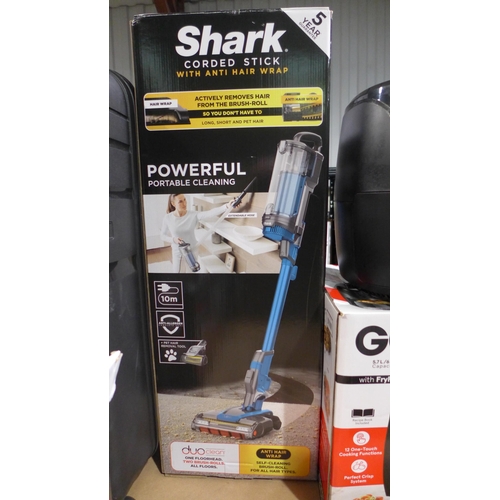 3226 - Shark Corded Stick Vac - HZ400UKT, Original RRP £149.99 + vat           (278-183)  * This lot is sub... 