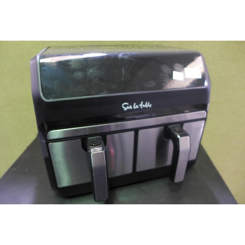 3296 - Sur La Table air fryer 3.8L(278-372)  * This lot is subject to vat