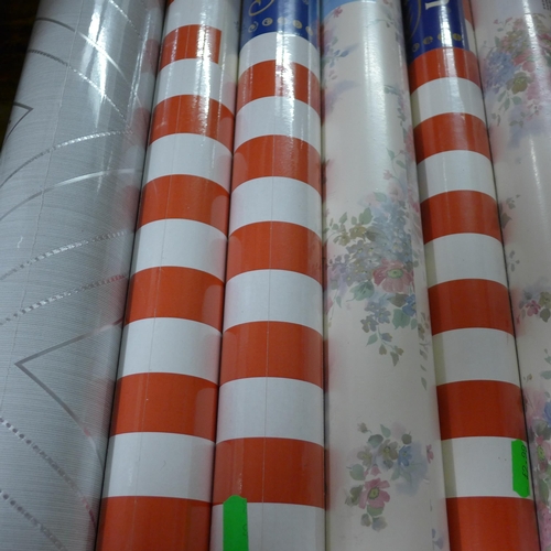 2087 - Rolls of sealed repro Crown wallpaper