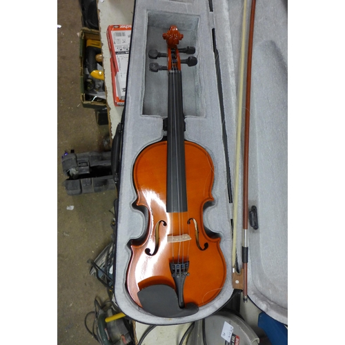 2151 - Full size Violin in case with bow