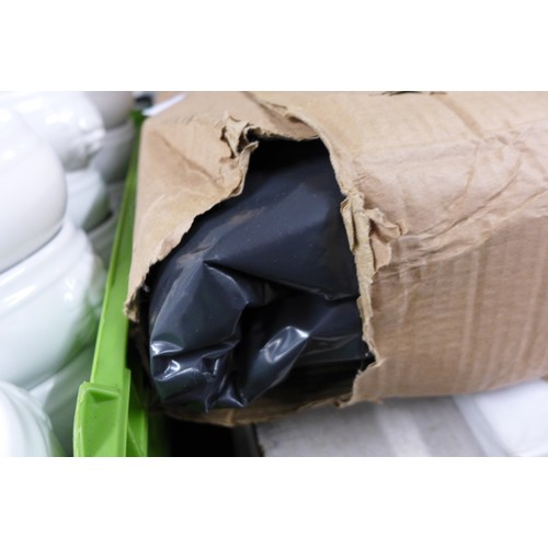 2134A - Box of 50 large heavy duty black plastic bags - approx 80