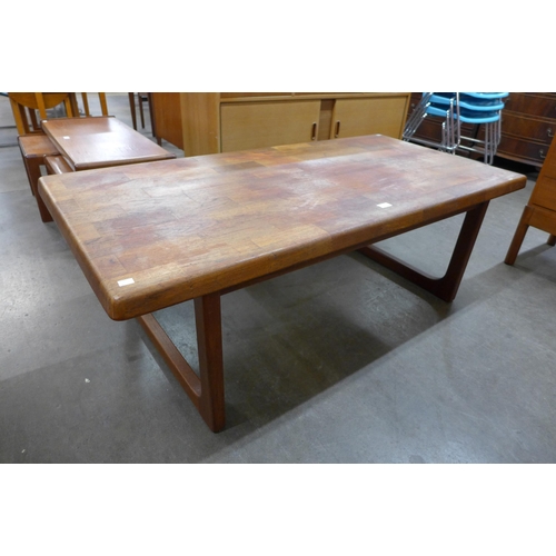 28 - A Danish teak coffee table