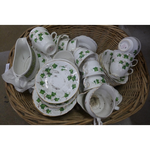 1060 - A quantity of Colclough tea and dinnerware, Royal Albert Memory Lane tea cups and a Royal Doulton gr... 