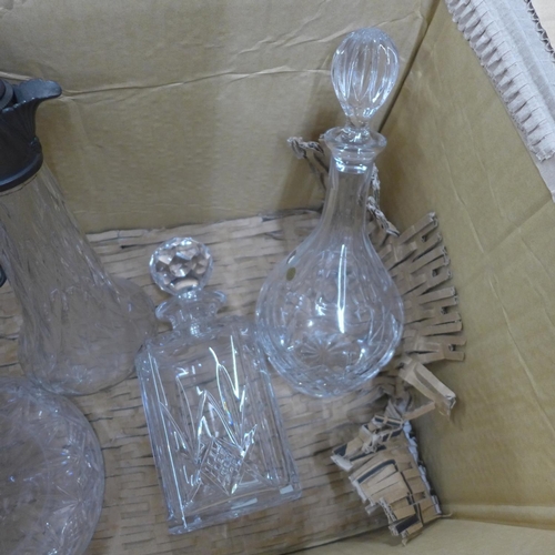 1082 - A collection of crystal decanters **PLEASE NOTE THIS LOT IS NOT ELIGIBLE FOR POSTING AND PACKING**