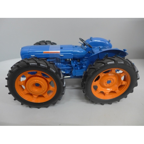 604 - A Universal Hobbies 1:16 scale County Super 4