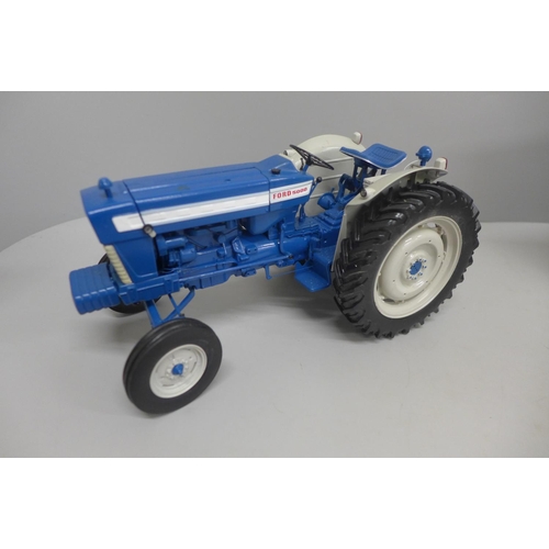 608 - A Universal Hobbies 1:16 scale Ford 5000 (1964)