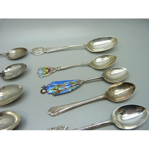 806 - Silver souvenir spoons, 242g