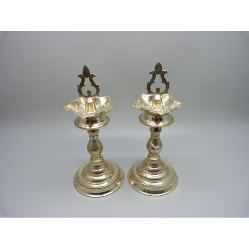 814 - A pair of silver Spring Kerala Samai set, Kuthu Vilakku, 105g