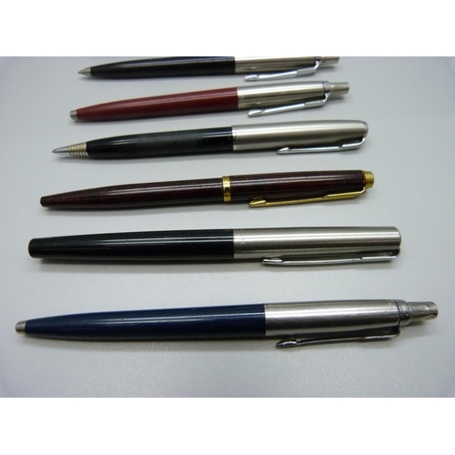 841 - Six Parker ballpoint pens and a Parker fountain pen