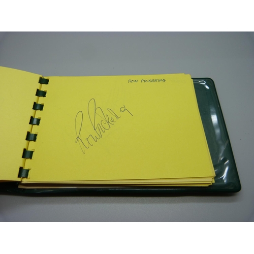 847 - Five autograph books, includes Nottinghamshire and other cricketers and Nottingham Forest and other ... 