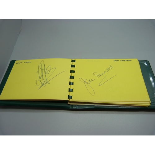 847 - Five autograph books, includes Nottinghamshire and other cricketers and Nottingham Forest and other ... 