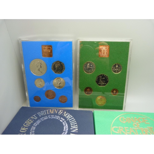 849 - A collection of 20th Century British coins and two mint presentation packs, 1972 and 1975