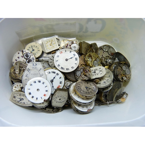 850 - Approximately 100 lady's wristwatch movements