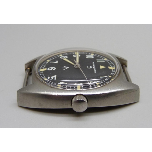 909 - A Hamilton W10 military wristwatch