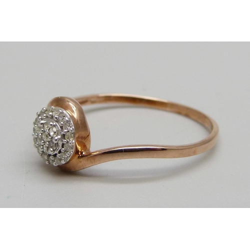 971 - A 9ct rose gold, twenty-two diamond cluster ring, with certificate, 1.6g, U