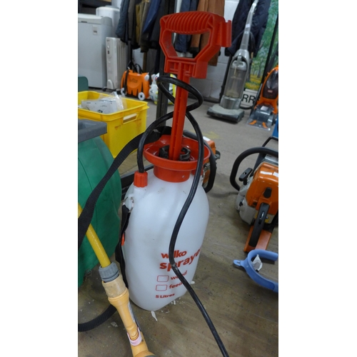 2089 - Hozelock hose and reel plus garden sprayer