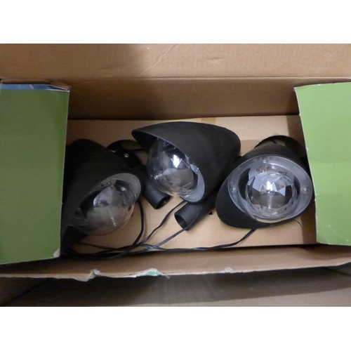 2097 - Job lot: Household items: Christmas lights (1 indoor, 3 outdoor) Cookworks juicer, blank CD's, etc